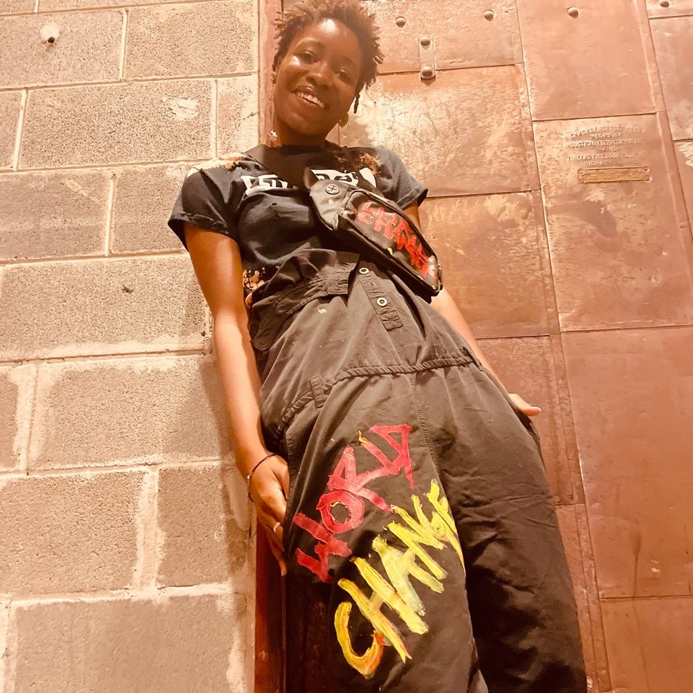 Sold - Picture 3 of 6